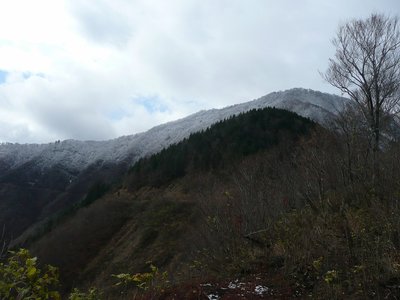 雪の稜線.jpg (214.74 KiB) 閲覧された回数 4695 回 雪の稜線