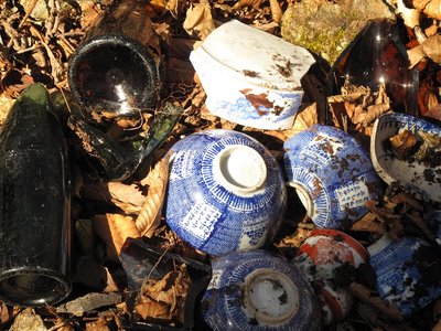 IMG_2461.JPG (297.63 KiB) 閲覧された回数 29853 回 飯場の生活痕