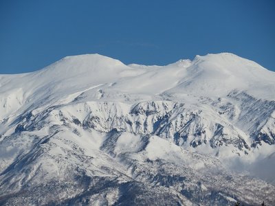取立山頂上から白山を望む