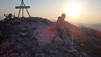 P5040903.jpg (81.89 KiB) 閲覧された回数 7072 回 桧塚奥峰の朝