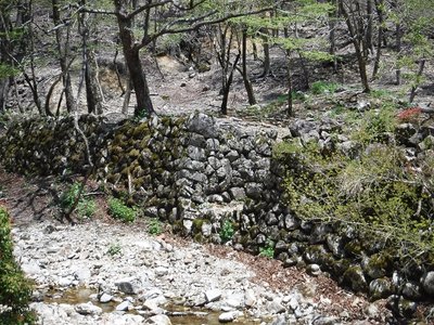 六線索道の中継点　　飯場跡