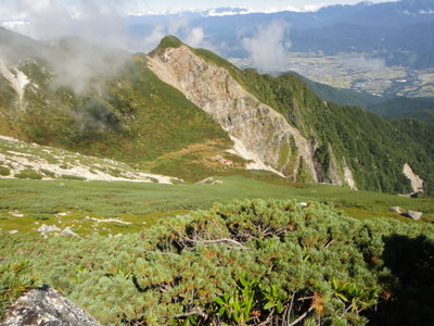 摺鉢窪避難小屋