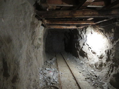 10日は愛知県の三信鉱工へ　現在稼働中の穴見学