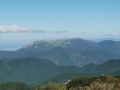 resizeIMG_20190919_102755.jpg (100.06 KiB) 閲覧された回数 11258 回 鈴北岳から望む霊仙山