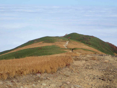 PA180069.jpg (65.49 KiB) 閲覧された回数 2334 回 気持ちのいい稜線