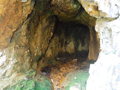 高昌鉱山の坑道