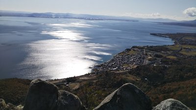 DSC_1514_resized_20191205_085504871.JPG (218.81 KiB) 閲覧された回数 2985 回 牛山の下の岩からの眺め