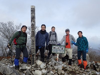 PC210274.JPG (321.72 KiB) 閲覧された回数 5442 回 皆さん最高峰にこだわっていました