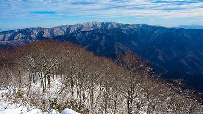 金糞　右上に少し伊吹　その右は霊仙、御池