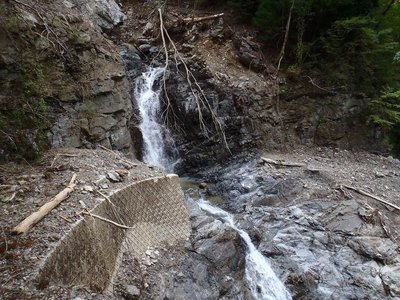 一番下の橋は崩落