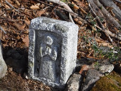 登山道の仏さん