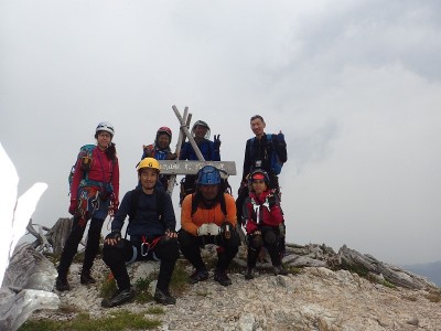 P6060049_800.jpg (110.19 KiB) 閲覧された回数 12459 回 桧塚奥峰はハエだらけ