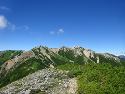 DSC092368(南真砂から稜線） - コピー.jpg