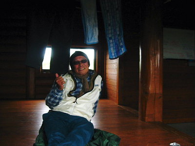 ● 貸切の小屋は好いぞー、ハイパチリンコ