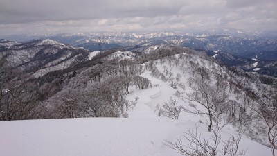 16121876372364(雪稜と湖北の山並み） - コピー.jpg