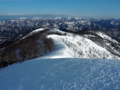 北尾根を振り返る.jpg (277.22 KiB) 閲覧された回数 4018 回 北尾根を振り返って