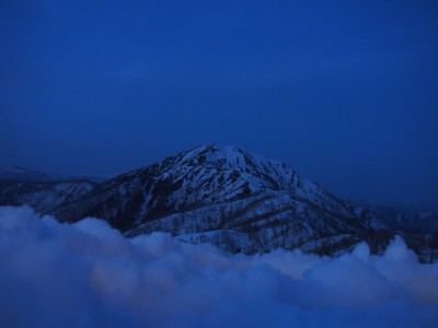 宵の荒島岳