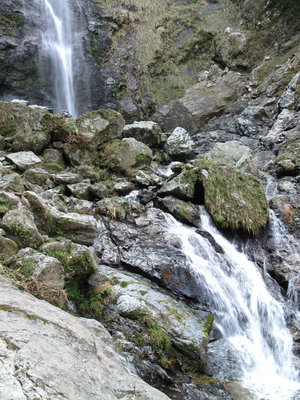 IMG_4315.jpg (702.86 KiB) 閲覧された回数 7588 回 布引滝三段目