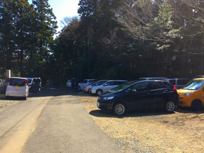 IMG_5728M.jpg (410.35 KiB) 閲覧された回数 2180 回 孫太尾根登山口 2020年3月の平日