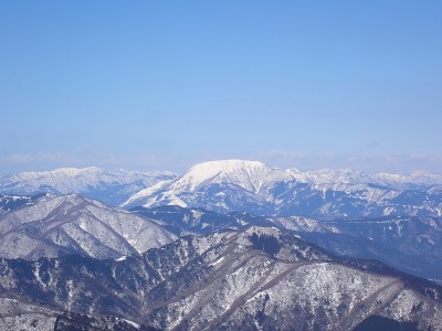 P2110039.JPG (172.62 KiB) 閲覧された回数 2719 回 湖北の山々