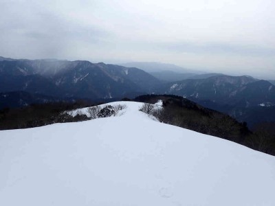 P3040070.jpg (31.92 KiB) 閲覧された回数 2728 回 清水の頭南尾根