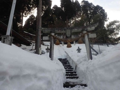 P3090003.jpg (60.91 KiB) 閲覧された回数 2254 回 八幡神社