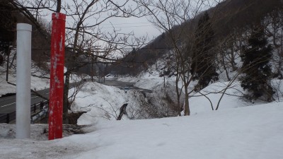 P3173044.jpg (581.15 KiB) 閲覧された回数 2479 回 ベルクスキー場入り口