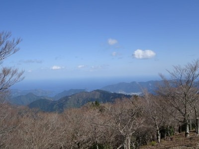 line_185967026186298(2019年 三角点より) - コピー.jpg (198.41 KiB) 閲覧された回数 3105 回 これは2019年の写真 △1411から