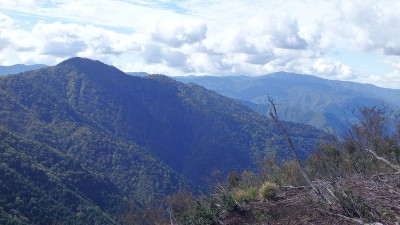 PA150586.jpg (333.98 KiB) 閲覧された回数 3704 回 タンポ~西台山