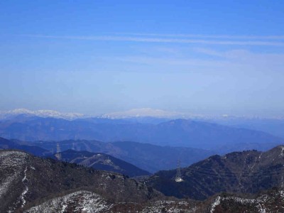 P2090091.jpg (42.12 KiB) 閲覧された回数 2447 回 能郷白山(左)と白山(右)