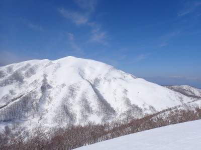P3040049.JPG (170.44 KiB) 閲覧された回数 4273 回 部子山