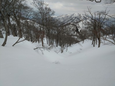 折り返し点　遠望は高丸？ - コピー.jpg