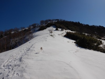 傾斜もゆるくなって後少し