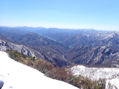 P3190066.JPG (213.25 KiB) 閲覧された回数 2768 回 徳山湖