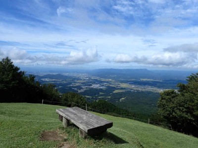 P9140012.jpg (65.25 KiB) 閲覧された回数 5182 回 霊山からの眺め