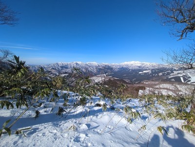 野伏ヶ岳、薙刀、よも太郎、願教寺