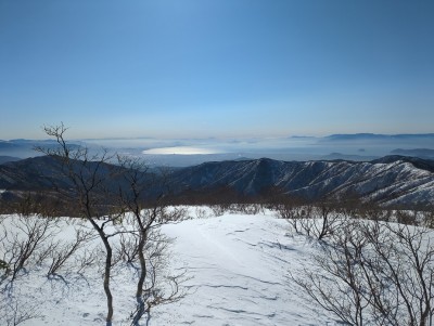 雲海の消えた後の琵琶湖
