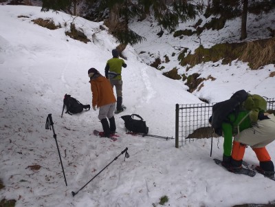 スノーシューを履いて出発!!