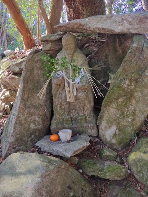 P2030066.JPG (261.15 KiB) 閲覧された回数 7284 回 中宮の役行者