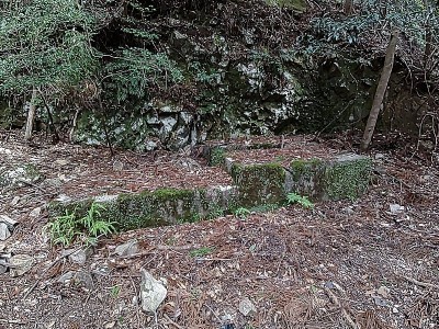 2024-03-20_12-46-19.jpg (290.27 KiB) 閲覧された回数 2767 回 ボルトが出ている基礎?