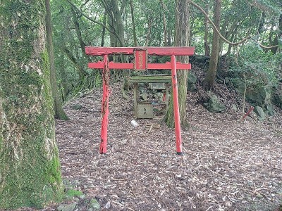 2024-09-16_09-44-41.jpg (277.13 KiB) 閲覧された回数 4840 回 日丘稲荷