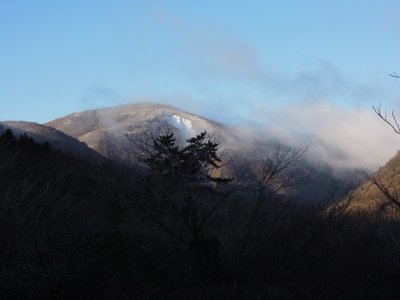 念仏ハゲは雪で真っ白