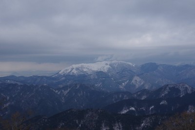 IMGP4549.JPG (55.99 KiB) 閲覧された回数 3601 回 今日も白い霊仙山