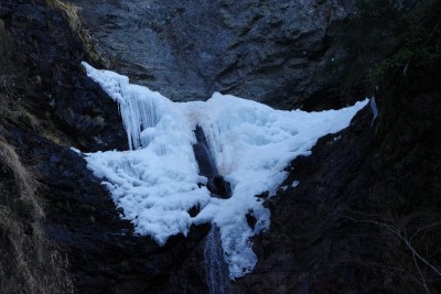 残り氷瀑