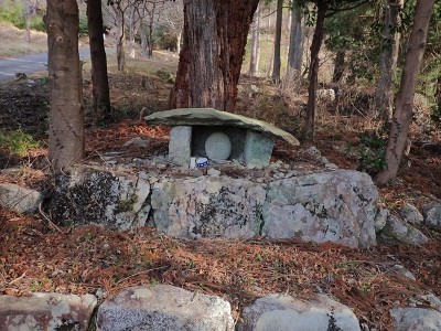 局ヶ岳神社の山の神