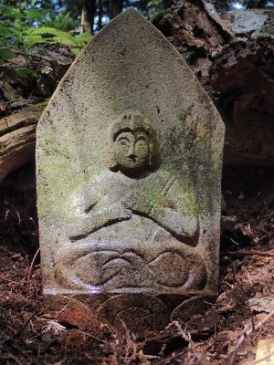 白髪越の大日如来