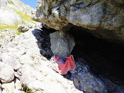 2025-09-06_08-31-16~2.jpg (177.94 KiB) 閲覧された回数 18212 回 播隆石造(明治三十▢年八月)