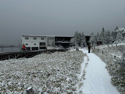 IMG_6766.jpeg (73.1 KiB) 閲覧された回数 1612 回 ロープウェイ山頂駅