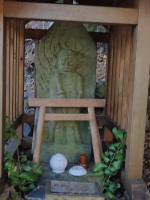 雄滝不動明王像