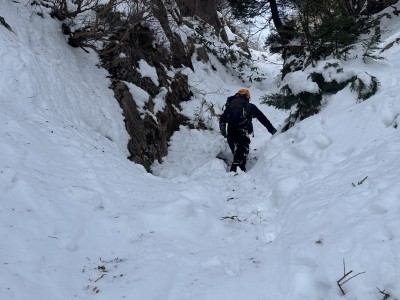 3ルンゼには上がらず藤内沢を直進
